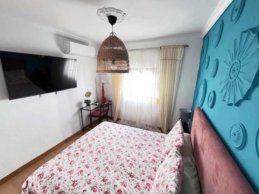El Mundo De Frida Parking Y Terraza Apartment โกนิล เด ลาฟรอนเตรา ภายนอก รูปภาพ